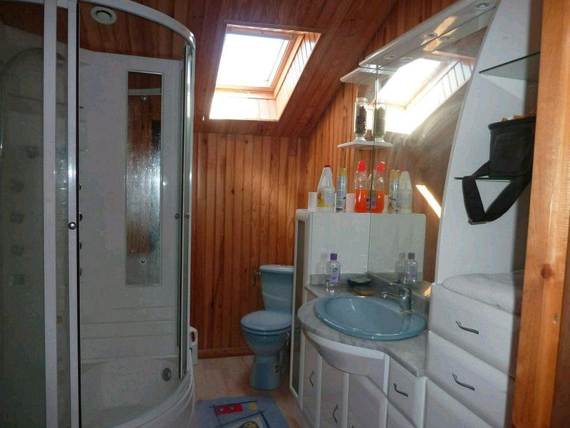 Maison - 220 m² - 8 pièces