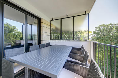 Appartement - 96 m² - 5 pièces