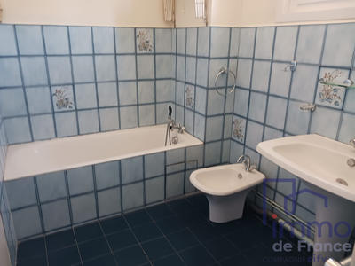Appartement - 108 m² - 6 pièces
