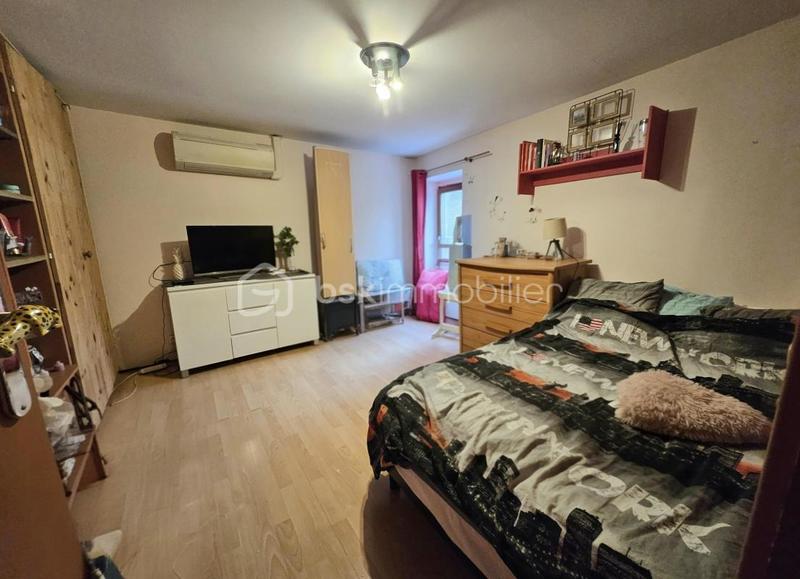 Maison - 152 m² - 7 pièces