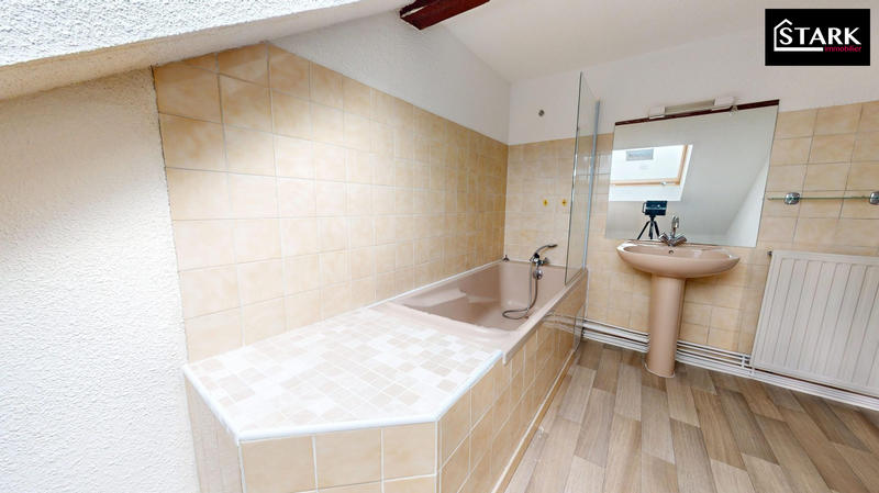 Appartement - 82 m² - 3 pièces