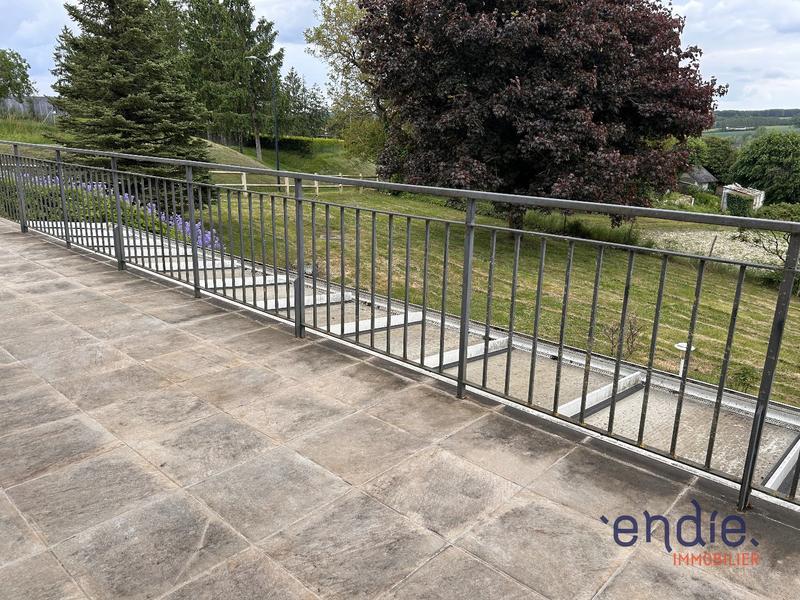 Maison - 240 m² - 10 pièces