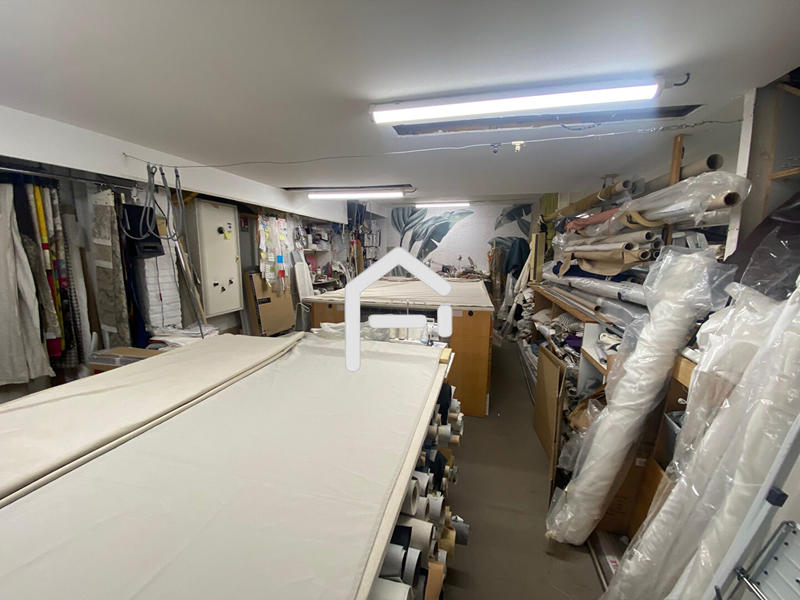 Local d'activité / Entrepôt - 390 m²