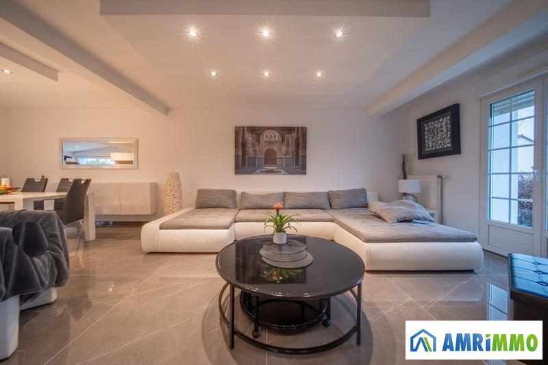 Maison - 148 m² - 6 pièces