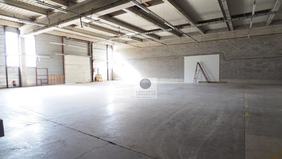 Local commercial - 200 m²