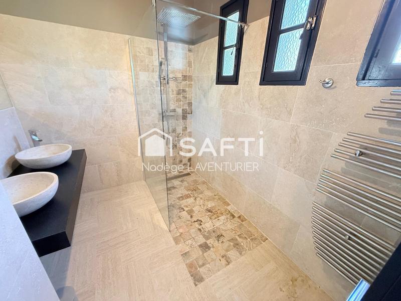 Villa - 291 m² - 11 pièces