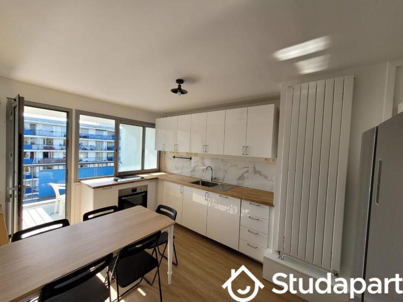 Chambre - 11 m² - 1 pièce