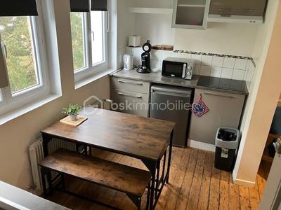 Immeuble - 200 m² - 12 pièces