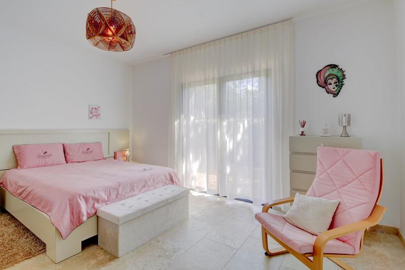 Villa - 185 m² - 8 pièces