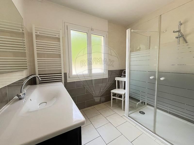 Maison - 166 m² - 7 pièces