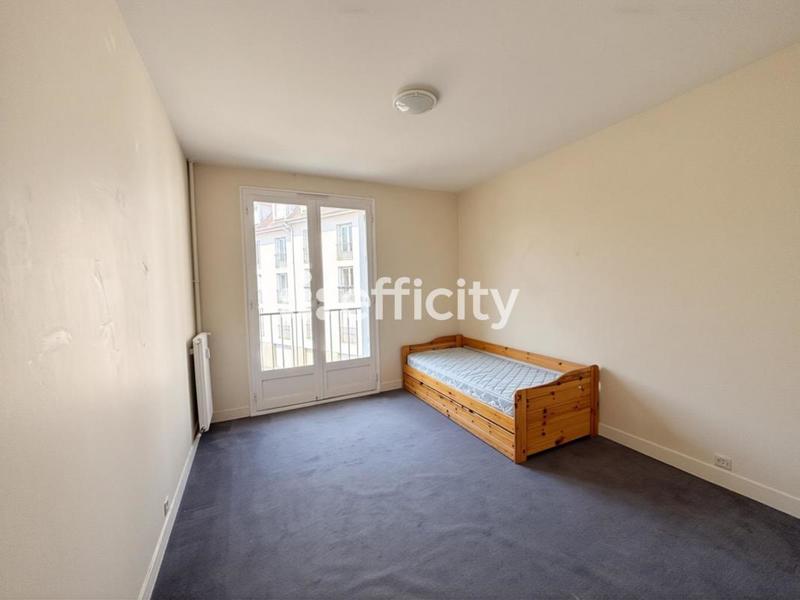 Appartement - 120 m² - 6 pièces