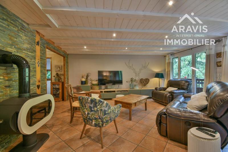 Propriété - 234 m² - 7 pièces