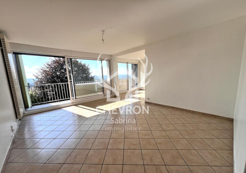 Appartement - 83 m² - 4 pièces