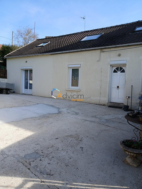 Maison traditionnelle - 108 m² - 4 pièces