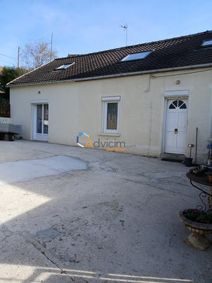 Maison traditionnelle - 108 m² - 4 pièces