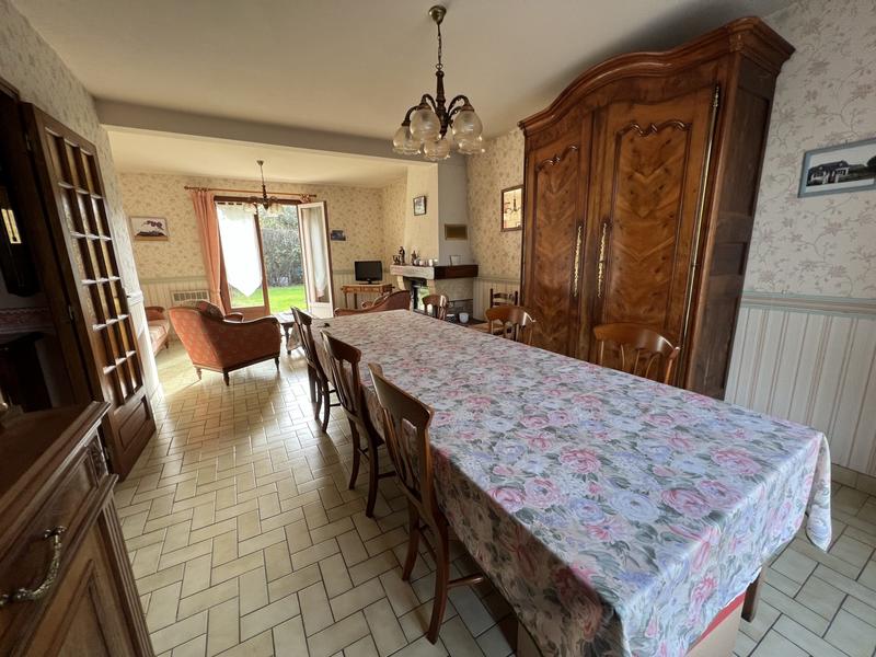 Maison - 92 m² - 5 pièces