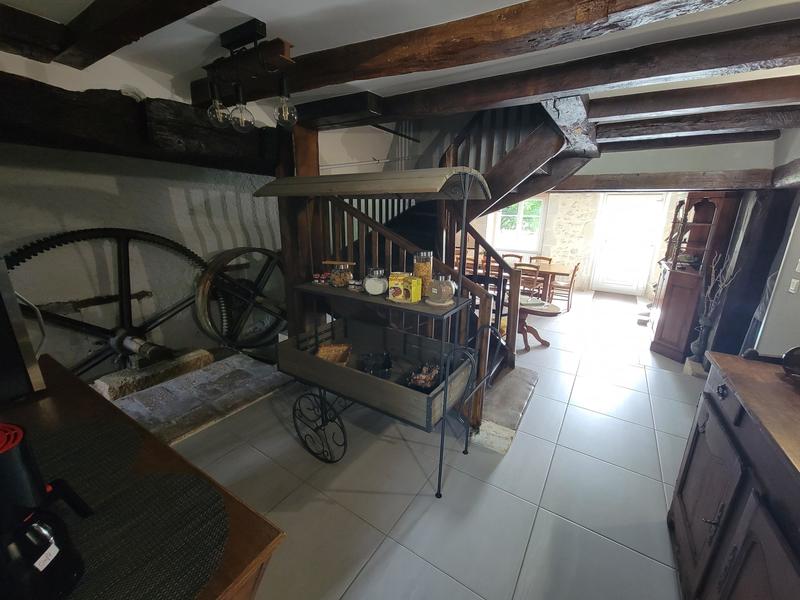 Demeure - 298 m² - 11 pièces