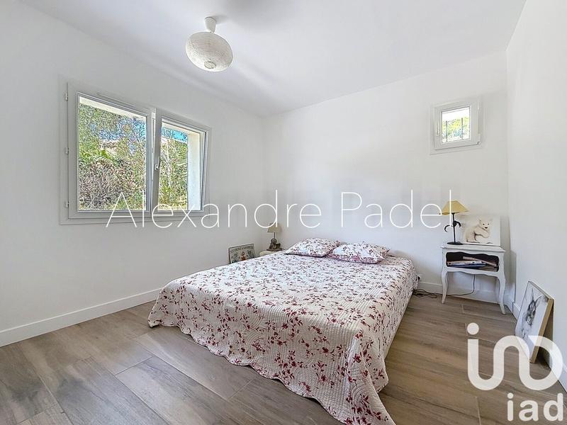 Maison - 270 m² - 10 pièces