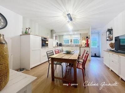 Maison en pierre - 160 m² - 5 pièces