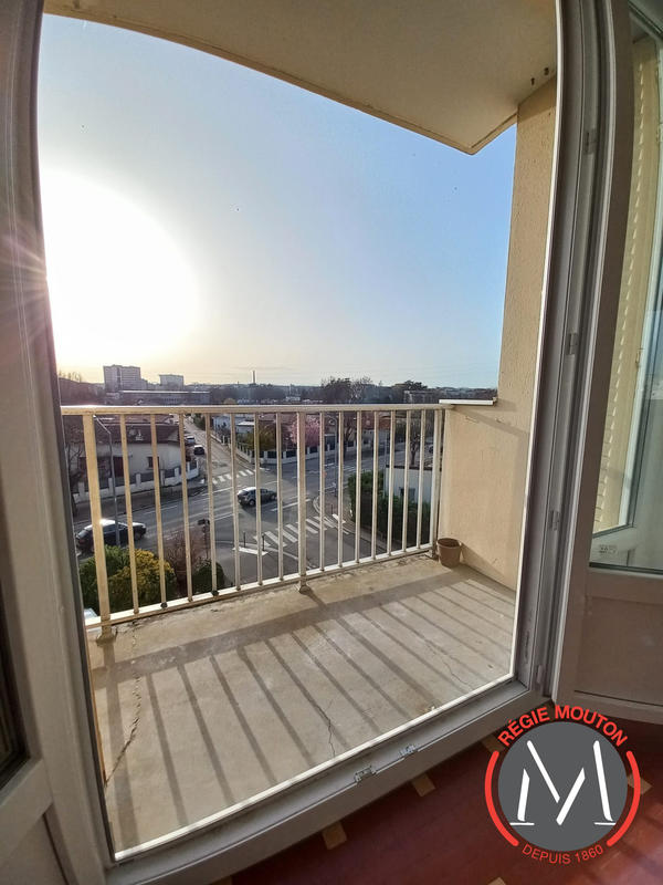 Appartement - 56 m² - 4 pièces