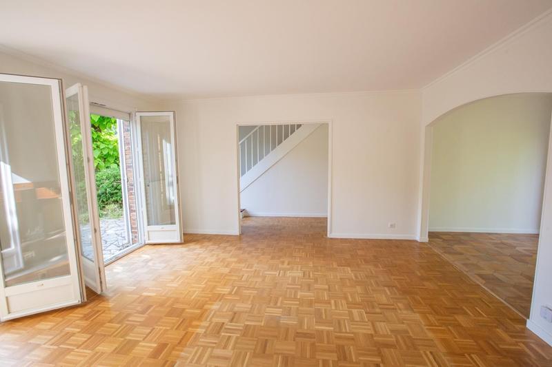 Maison - 141 m² - 6 pièces