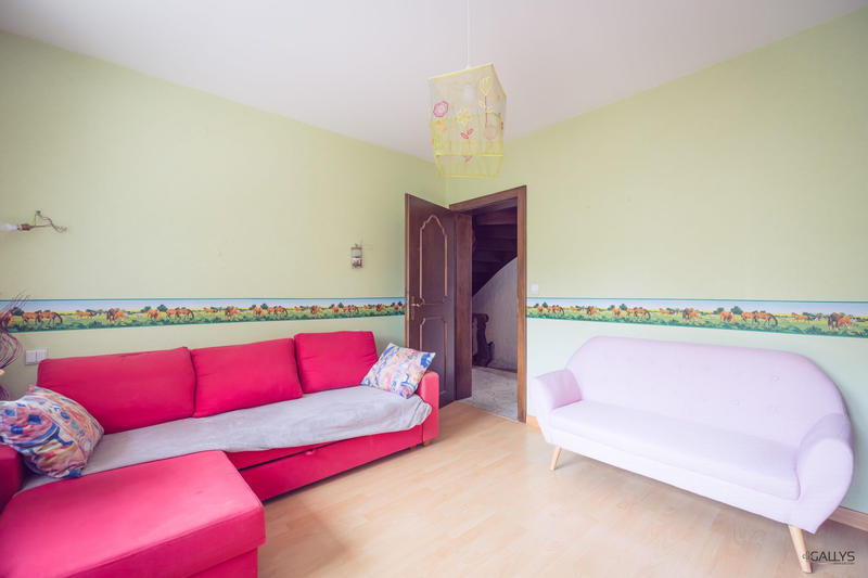 Maison - 183 m² - 7 pièces