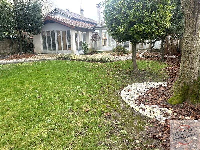 Maison - 120 m² - 6 pièces