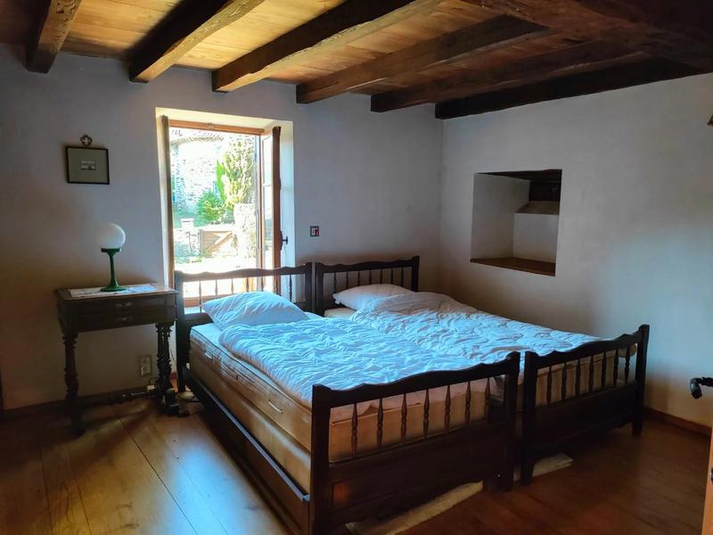 Propriété - 258 m² - 9 pièces