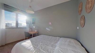 Appartement - 90 m² - 5 pièces