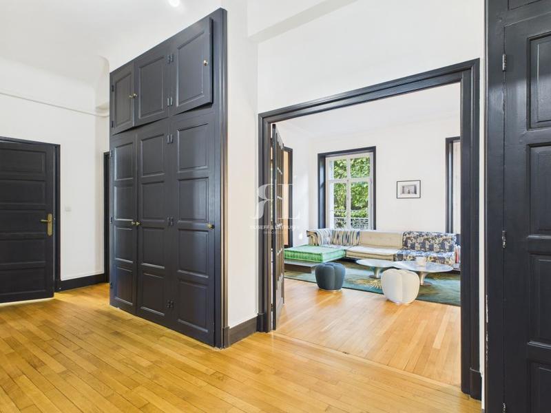 Appartement - 130 m² - 3 pièces