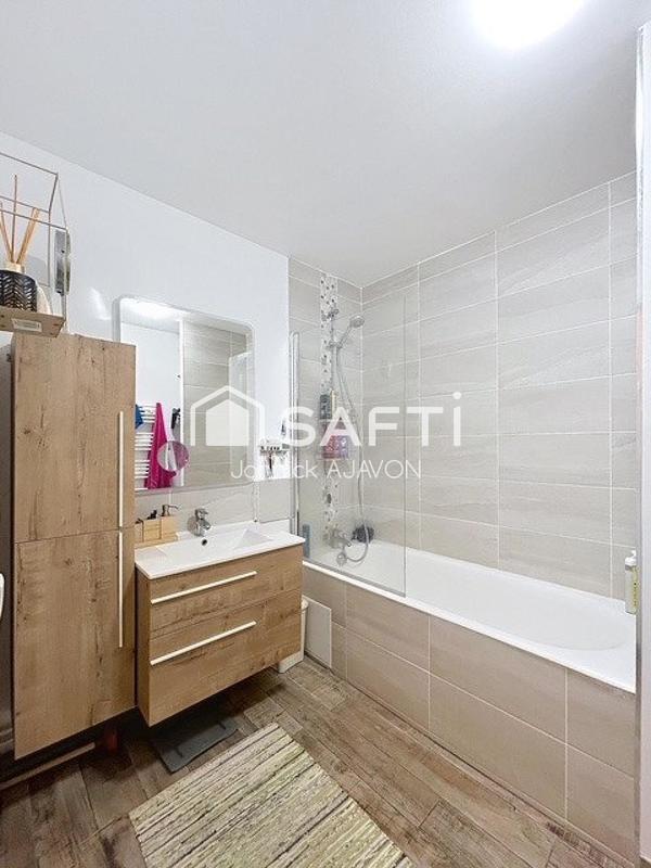 Appartement - 65 m² - 3 pièces