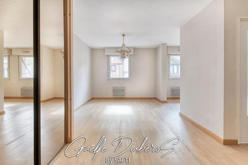 Appartement - 75 m² - 3 pièces