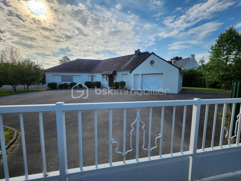 Maison traditionnelle - 155 m² - 7 pièces