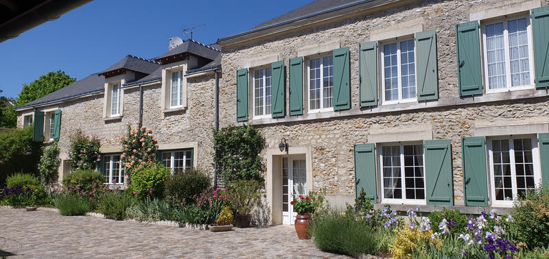 Propriété - 454 m² - 16 pièces