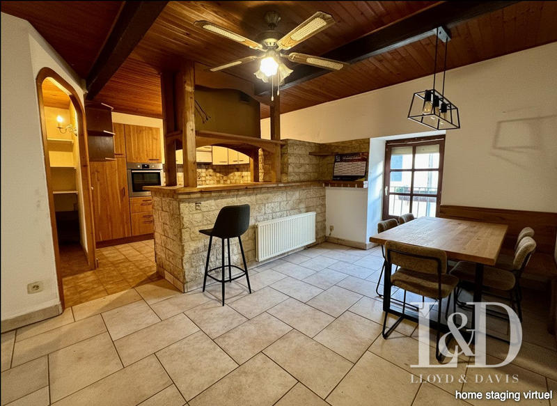 Maison ancienne - 194 m² - 7 pièces