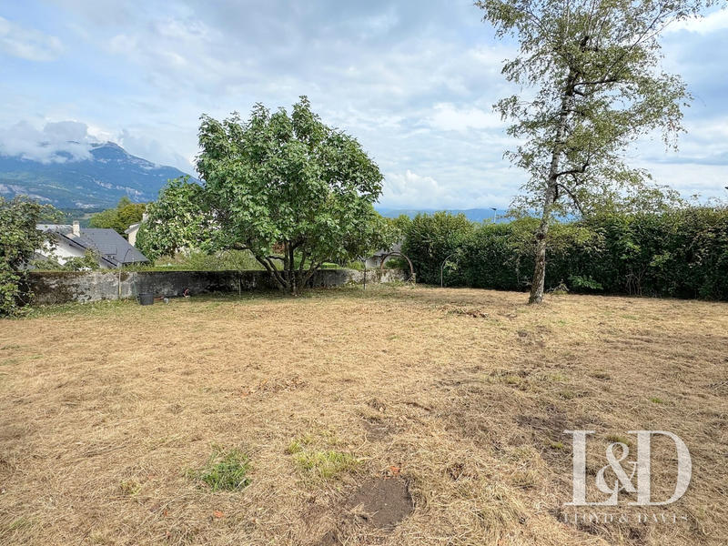 Terrain - 669 m²