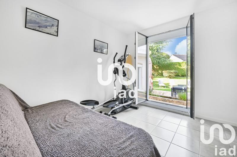 Maison - 230 m² - 8 pièces