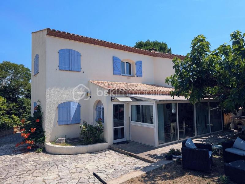 Pavillon - 190 m² - 6 pièces