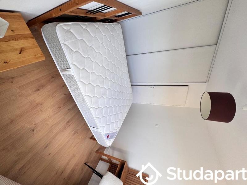 Chambre - 1 m² - 1 pièce