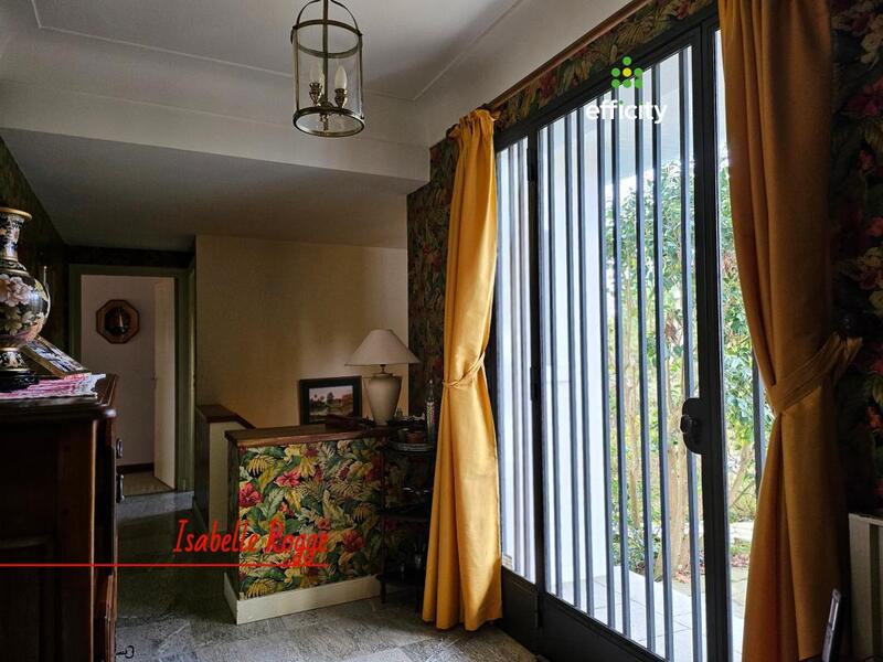 Maison - 161 m² - 6 pièces