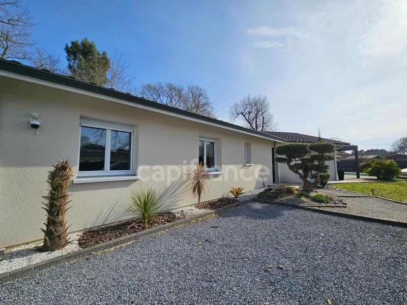 Maison - 121 m² - 5 pièces