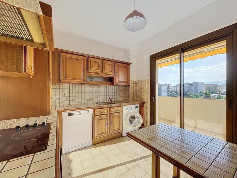 Appartement - 86 m² - 3 pièces