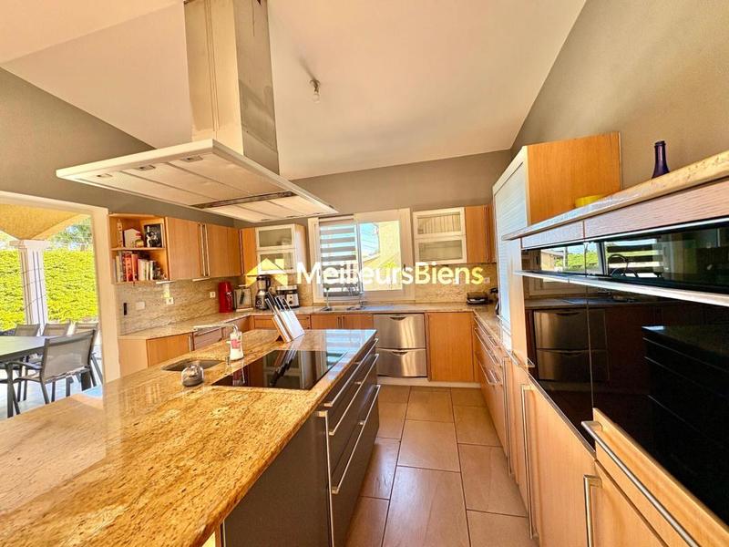 Villa - 160 m² - 5 pièces