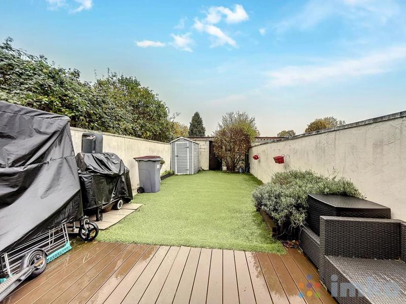 Maison - 95 m² - 5 pièces