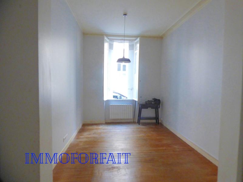 Appartement - 64 m² - 2 pièces