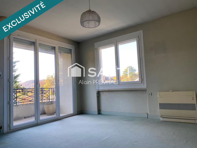 Maison - 299 m² - 12 pièces