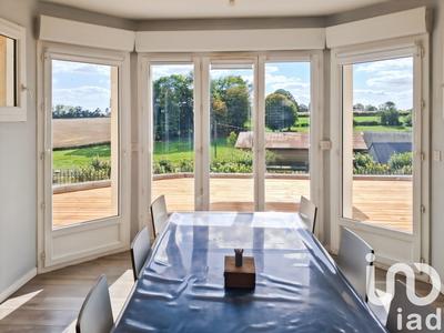 Maison - 98 m² - 4 pièces