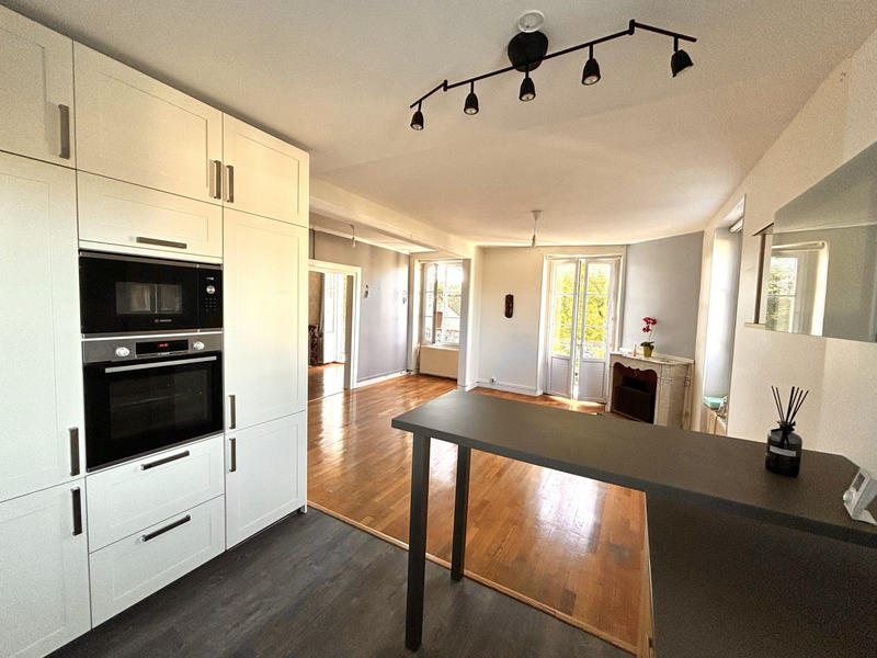 Appartement - 106 m² - 4 pièces