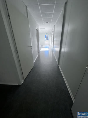 Local commercial - 81 m²