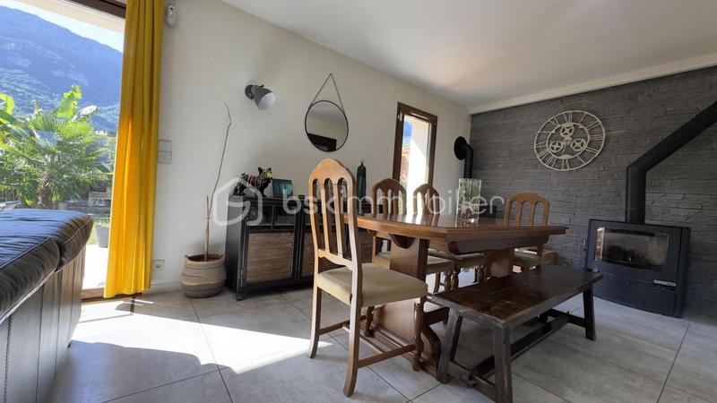 Maison - 108 m² - 5 pièces